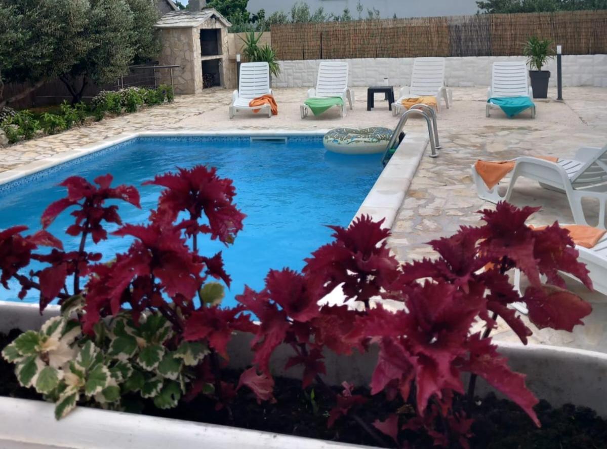 Holiday House M&A&K With Swimming Pool Kastel Stafilic Exterior photo